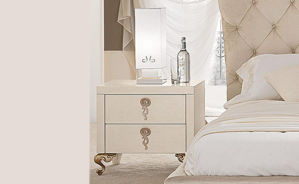 24174 1 1024x633 - Κομοδίνο Celine 82237