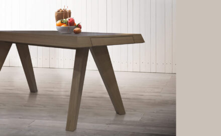 18173 2 440x272 - Τραπεζαρία Lyon 84080