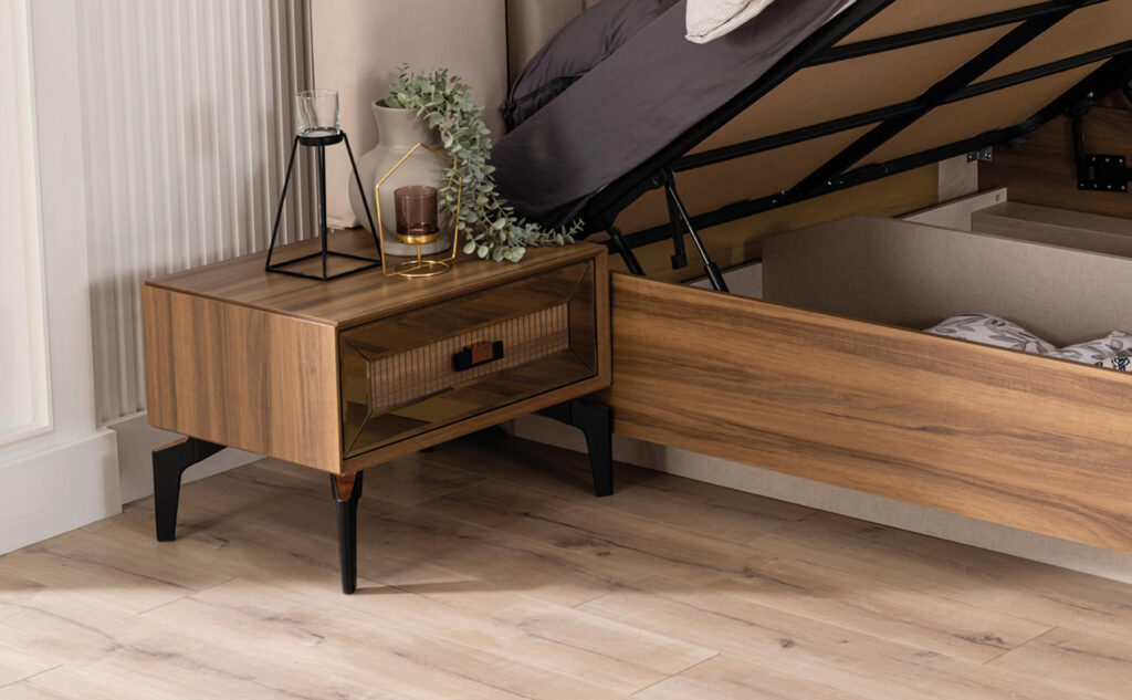 24211 3 1024x633 - Κομοδίνο Line 82305